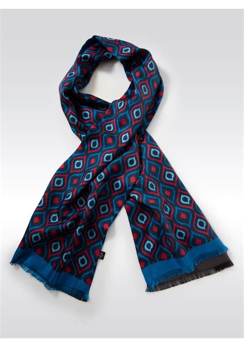 Designer Scarves for Men .